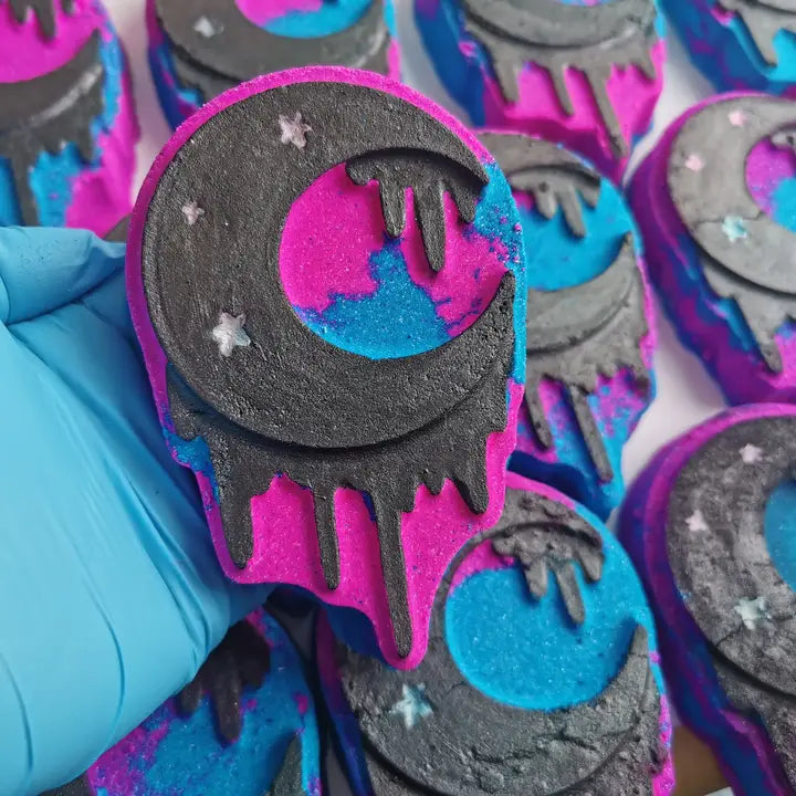 Dark Moon Drip Bath Bomb - BB3