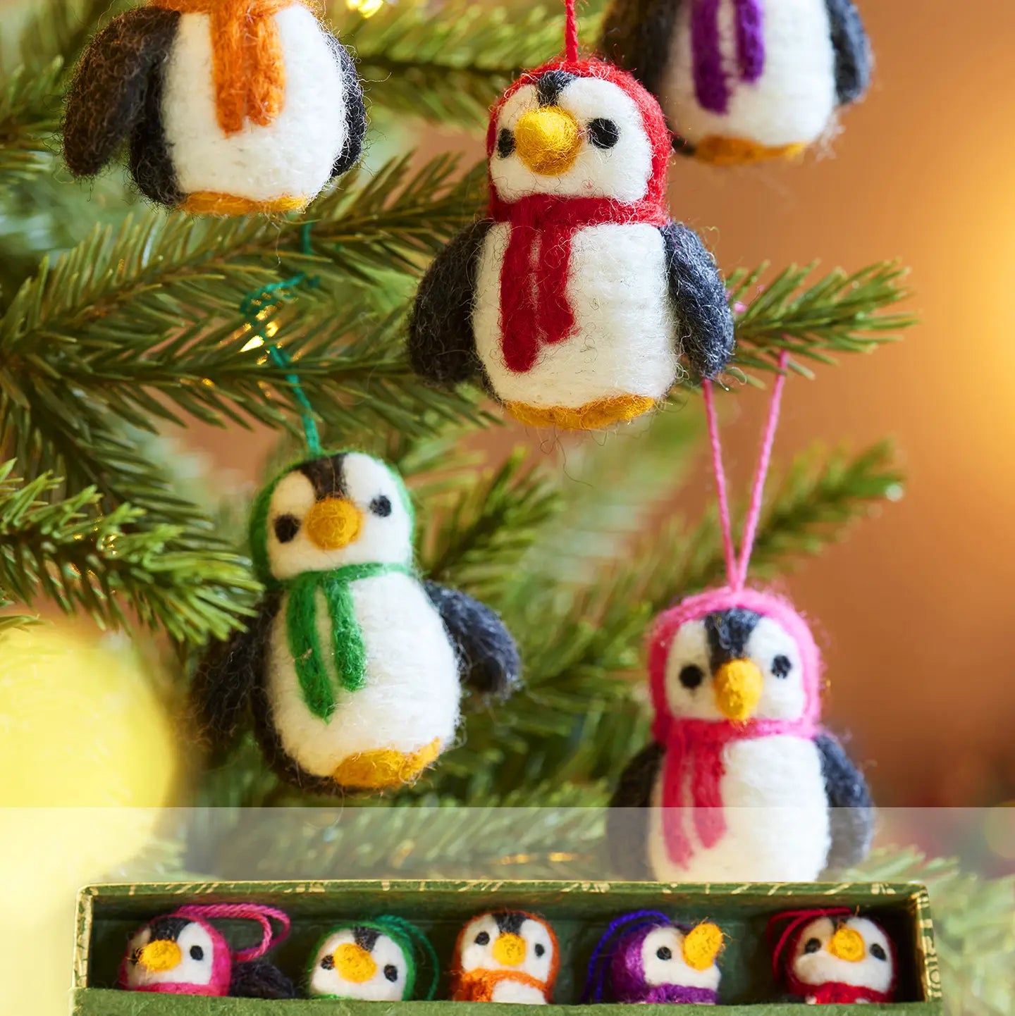 Set of 5 Hanging Felt Penguin Decorations - XM228