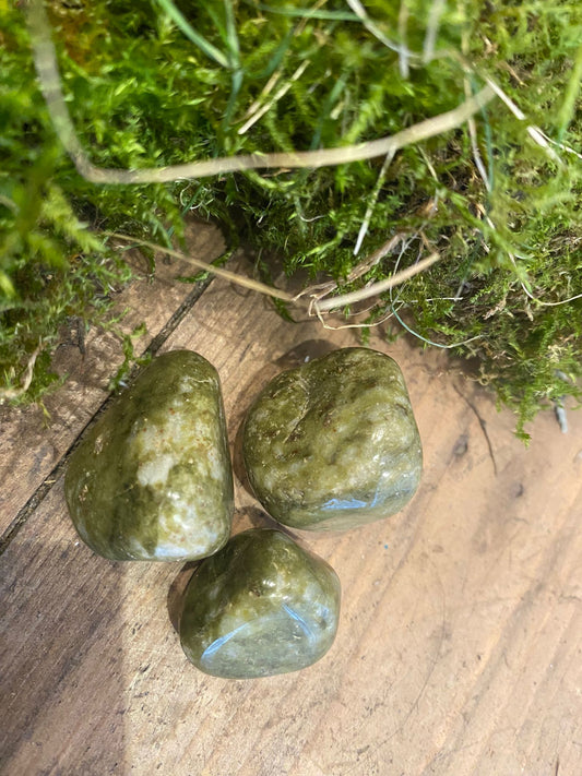 Prehnite Tumble Stone - Stone of Harmony with Nature - TS346