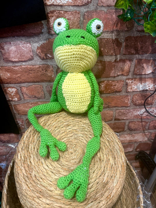 Crochet Frog - Tracey Mum