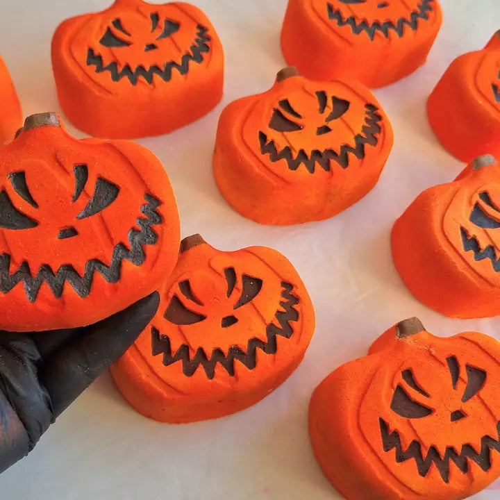 Bleeding Pumpkin Bath Bomb - BB2