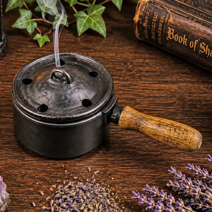 Cast Iron Burner with Wooden Handle For Aromatherapy - 40201