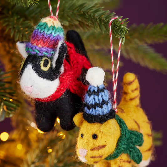 Felt Cosy Cat Decoration - HDEC162