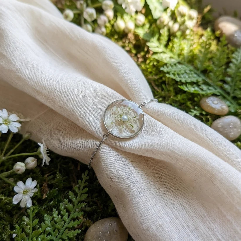 Queen Anne’s Lace Platinum Plated Adjustable Bracelet with Pearl - Work By Nature - F-QG-20F-B-P