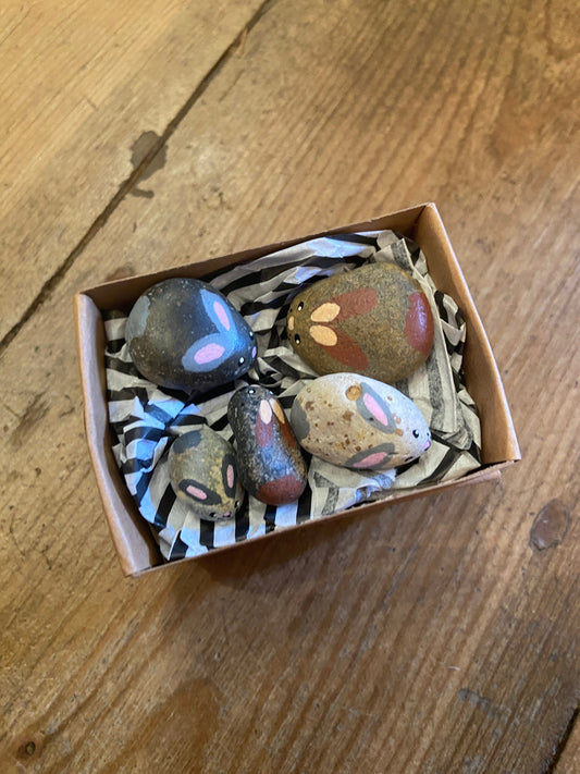 Caz&Zie Crafts Pebble Families - Rabbit - PFRA2022