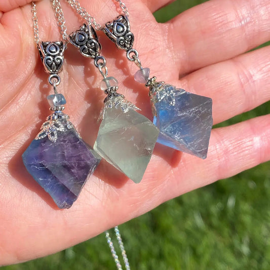 Fluorite Octahedron Soul Path Crystal Healing Necklace Prote - GHC13