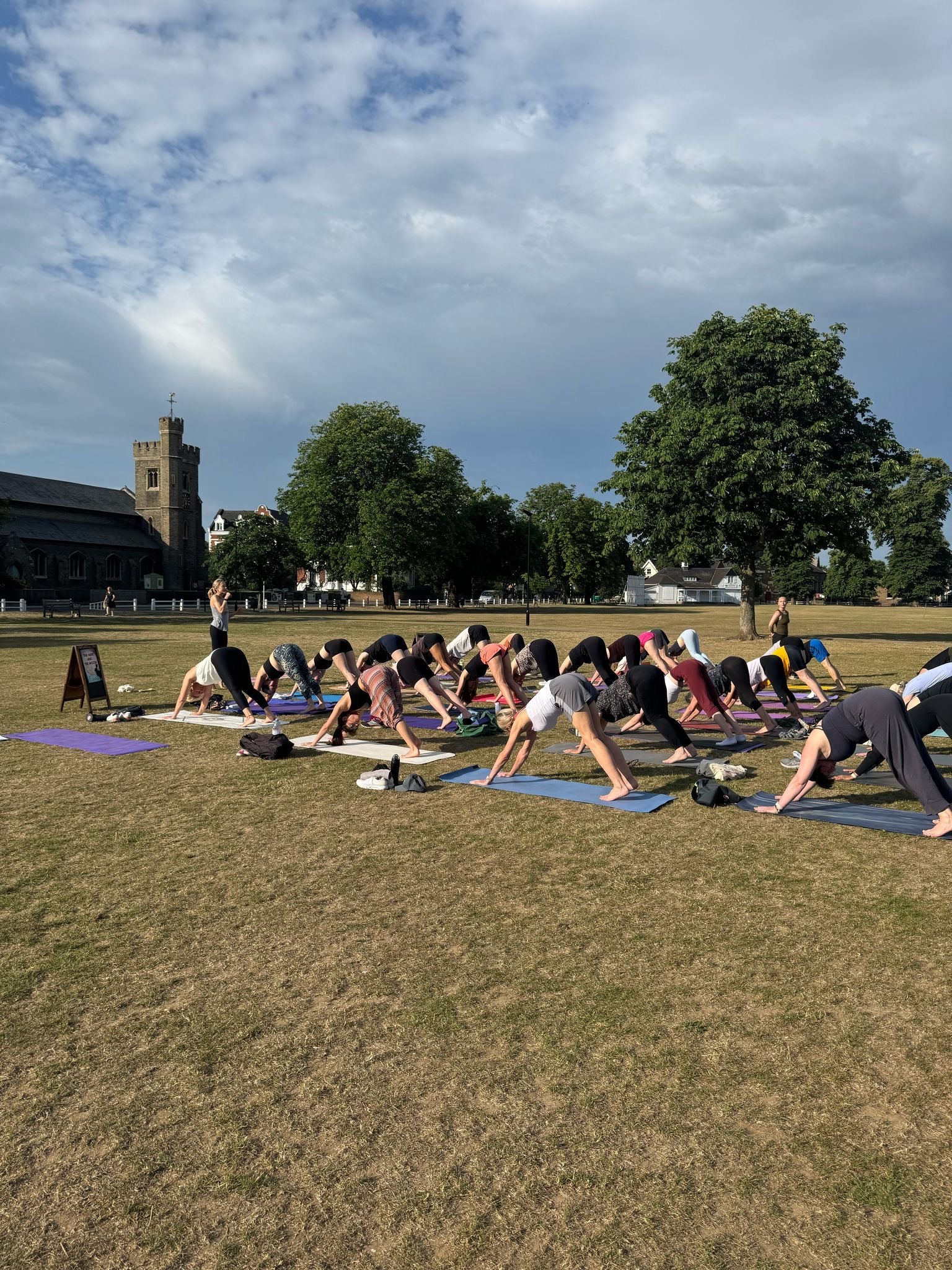 OUTDOOR YOGA ON TWICKENHAM GREEN TW2