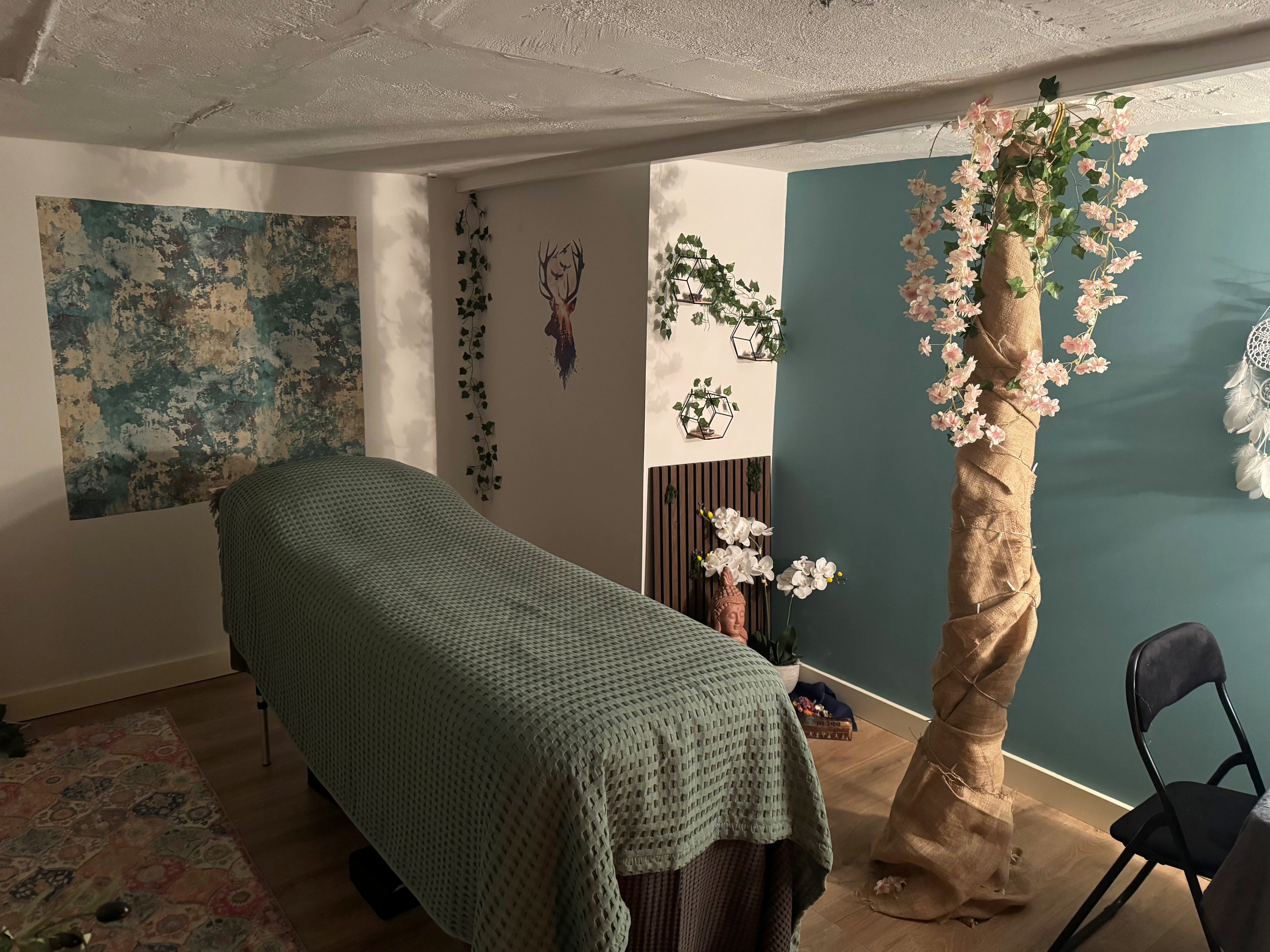 spiritual events and workshop space offering courses, yoga and wellness treatments such as reiki and tarot readings