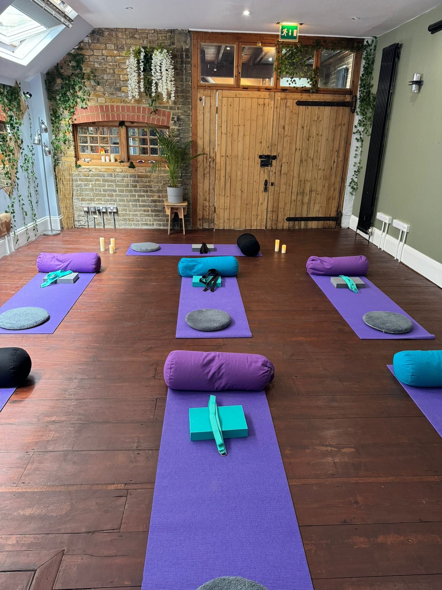 spiritual events and workshop space offering courses, yoga and wellness treatments such as reiki and tarot readings