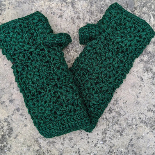 Cool Trade Winds gloves Olive Crocheted Wrist Warmers / Fingerless Mitt - CTW8