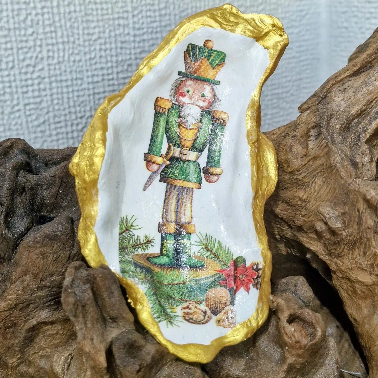 Bee Oyster Jewellery Storage Christmas Green Nutcracker Oyster Shell Trinket Dish Gift - OS3