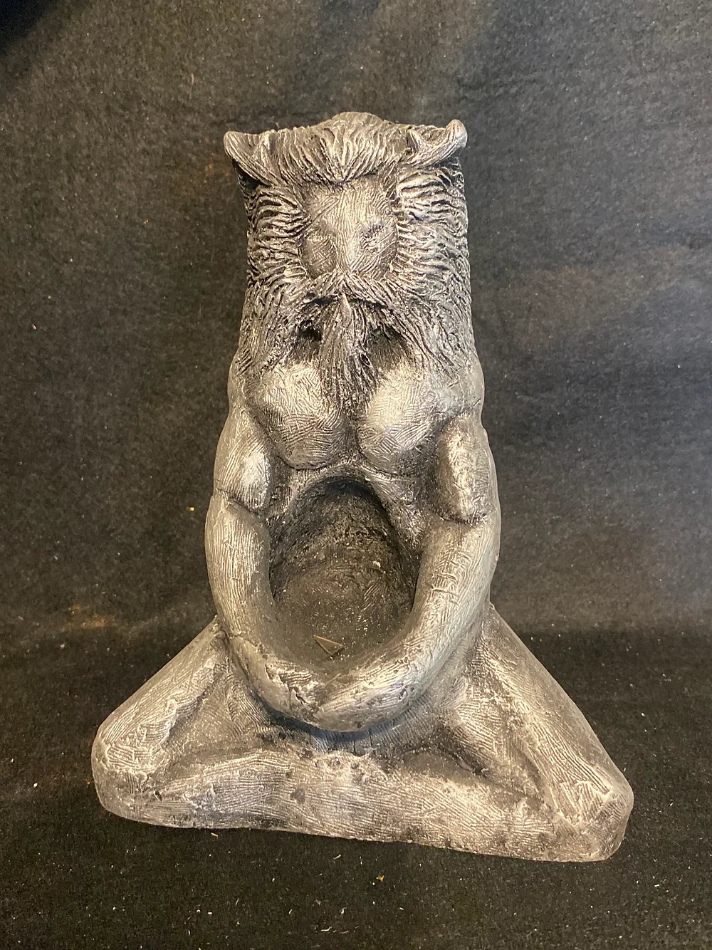 Male Deity Statue - ST67 - The Hare and the Moon