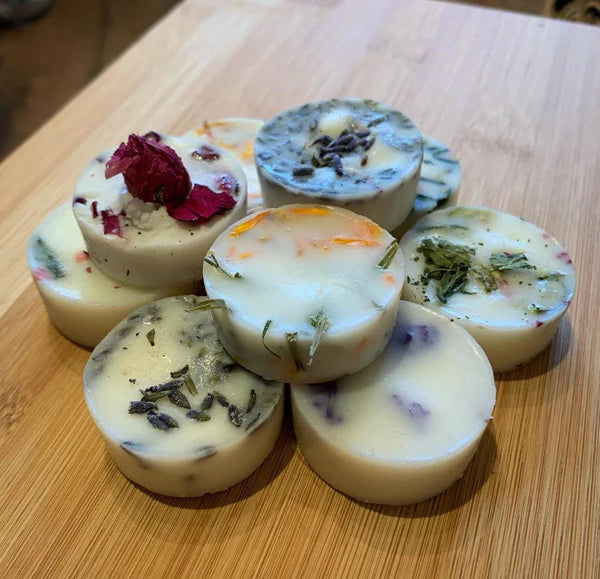 Handmade Christmas Wax Melts - Choice of Fragrances Available