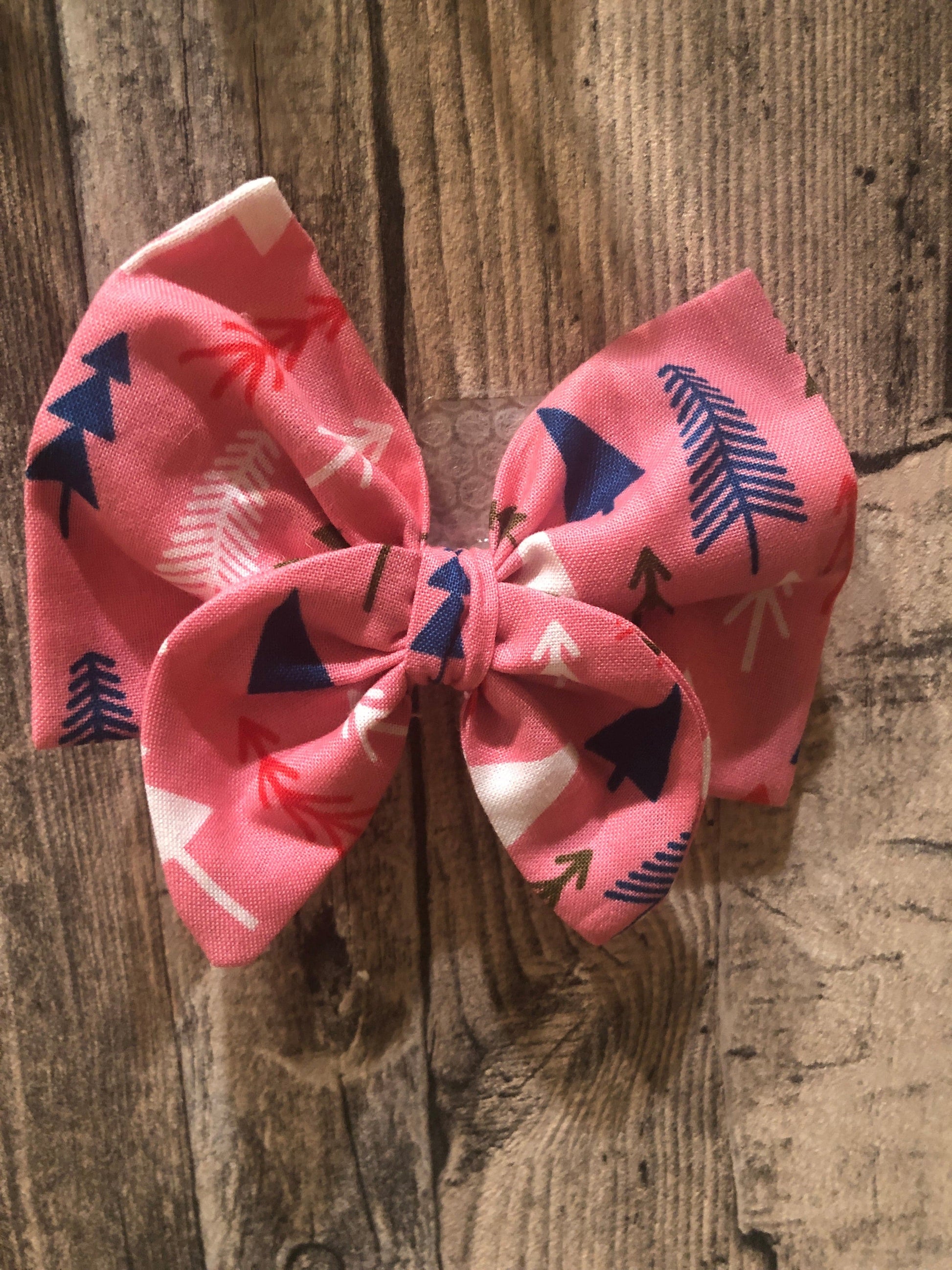 Miss Pretty London hair Accessories Pink Christmas Tree Print Cotton Hair Bow Clip