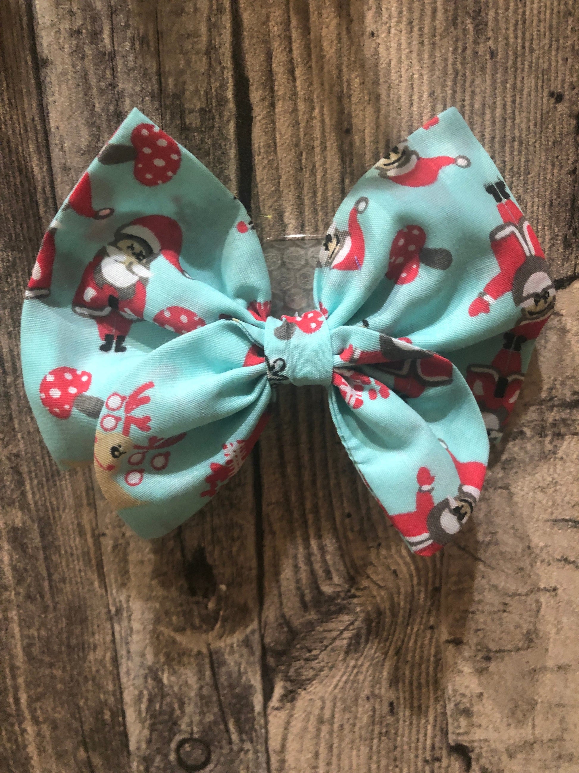 Miss Pretty London hair Accessories Vintage Santa Print Cotton Hair Bow Clip