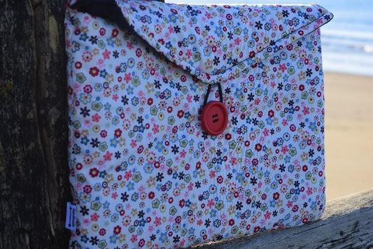 Miss Pretty London Tablet Cases Vintage Daisy Print Tablet Bag